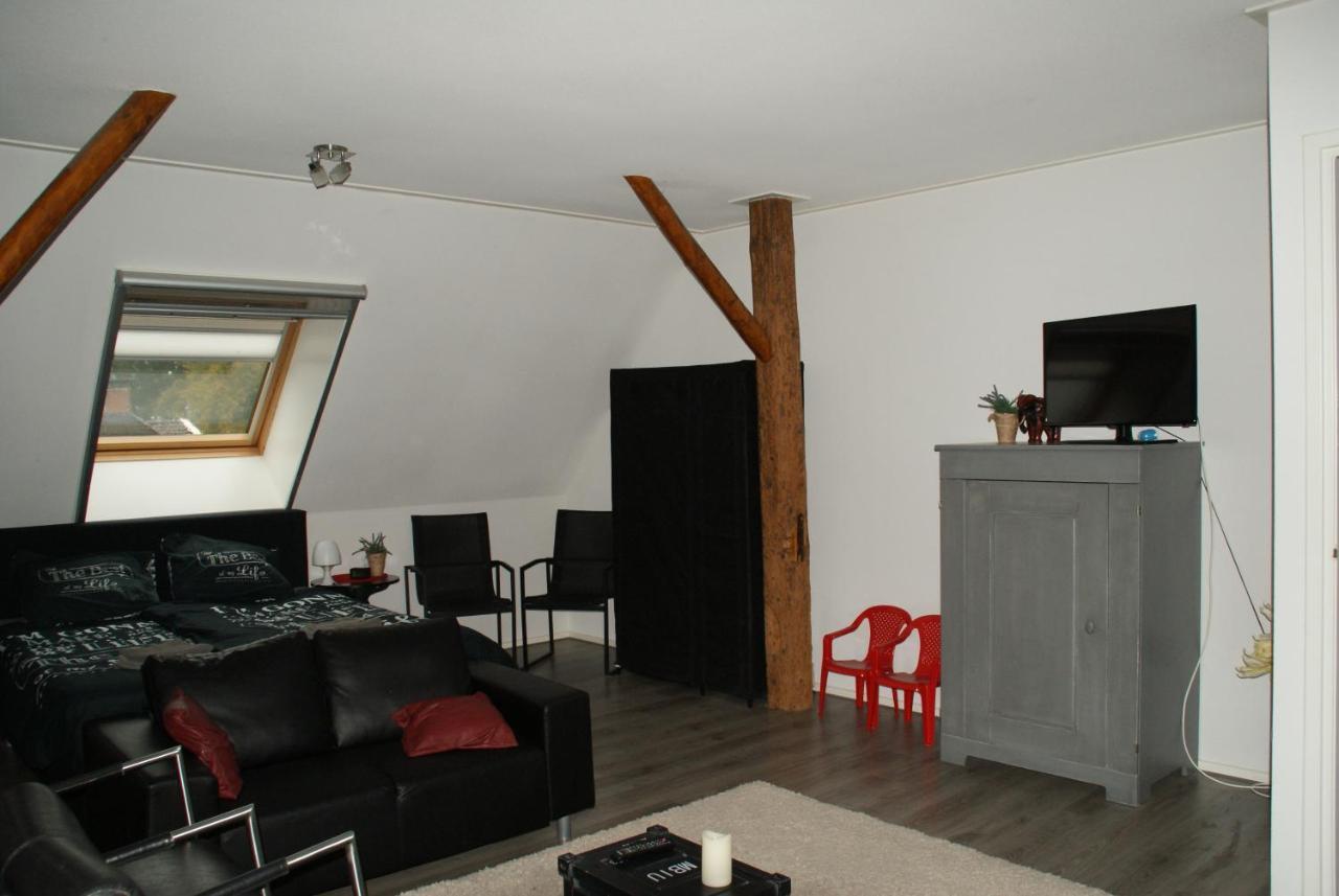 B&B Herberg Foestrum Westergeest Esterno foto
