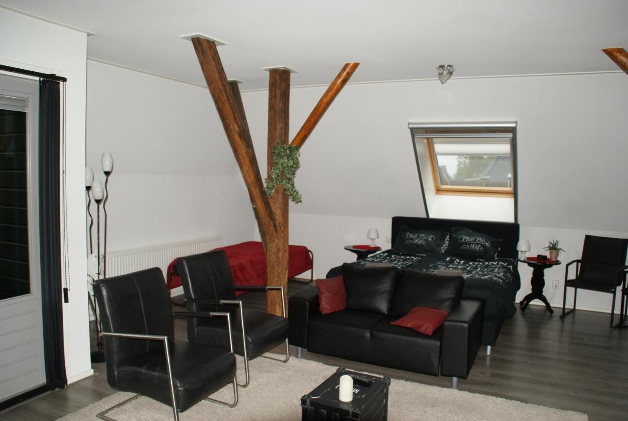 B&B Herberg Foestrum Westergeest Esterno foto