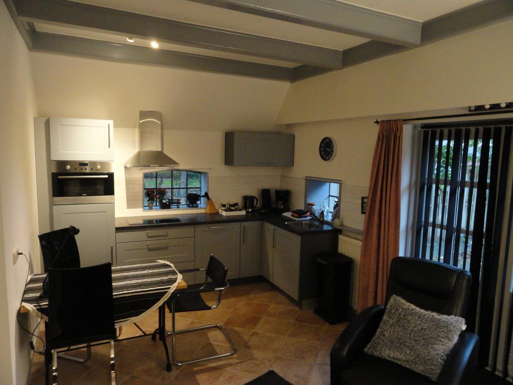 B&B Herberg Foestrum Westergeest Esterno foto